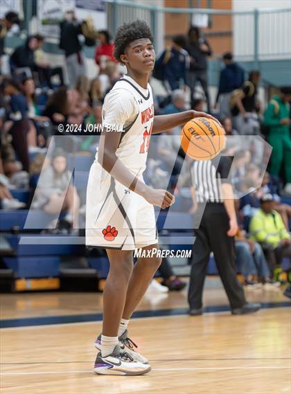 Thumbnail 2 in Hoggard vs. New Hanover photogallery.
