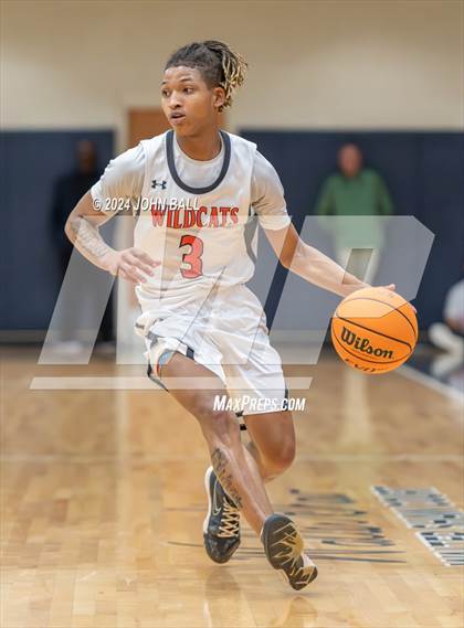 Thumbnail 3 in Hoggard vs. New Hanover photogallery.
