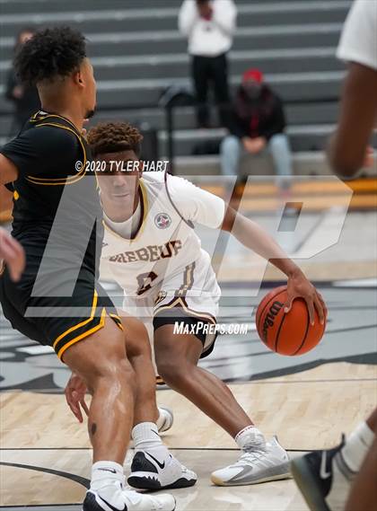 Thumbnail 3 in Brebeuf Jesuit Preparatory vs Avon (Sneakers for Santa Shootout) photogallery.
