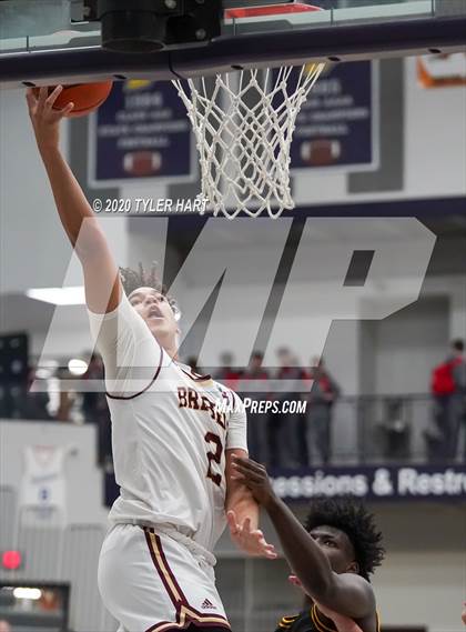 Thumbnail 3 in Brebeuf Jesuit Preparatory vs Avon (Sneakers for Santa Shootout) photogallery.