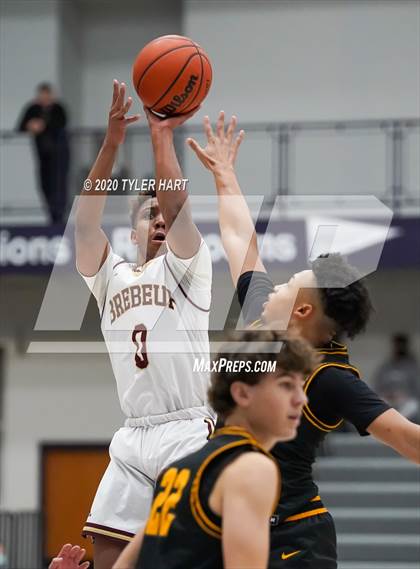 Thumbnail 1 in Brebeuf Jesuit Preparatory vs Avon (Sneakers for Santa Shootout) photogallery.