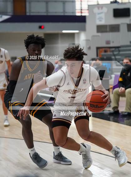 Thumbnail 2 in Brebeuf Jesuit Preparatory vs Avon (Sneakers for Santa Shootout) photogallery.