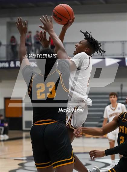 Thumbnail 2 in Brebeuf Jesuit Preparatory vs Avon (Sneakers for Santa Shootout) photogallery.