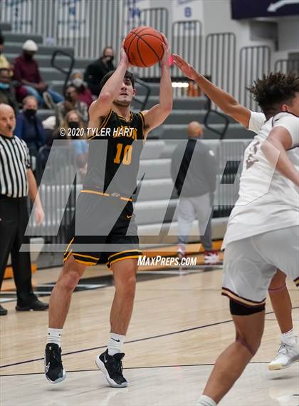 Thumbnail 2 in Brebeuf Jesuit Preparatory vs Avon (Sneakers for Santa Shootout) photogallery.