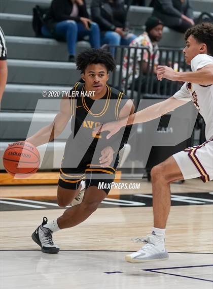 Thumbnail 1 in Brebeuf Jesuit Preparatory vs Avon (Sneakers for Santa Shootout) photogallery.