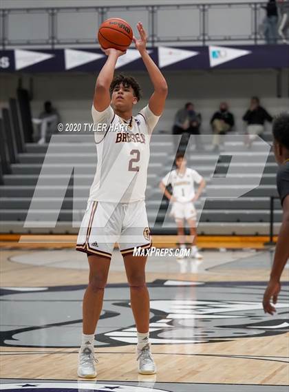 Thumbnail 3 in Brebeuf Jesuit Preparatory vs Avon (Sneakers for Santa Shootout) photogallery.
