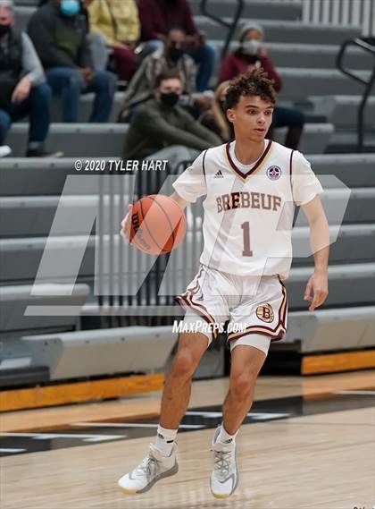 Thumbnail 2 in Brebeuf Jesuit Preparatory vs Avon (Sneakers for Santa Shootout) photogallery.