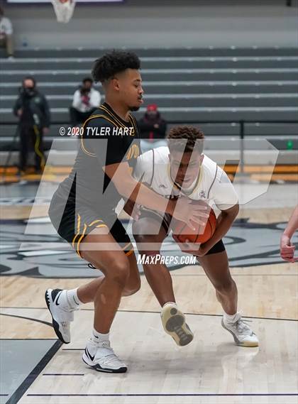 Thumbnail 1 in Brebeuf Jesuit Preparatory vs Avon (Sneakers for Santa Shootout) photogallery.