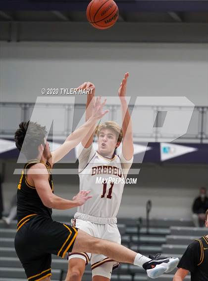Thumbnail 1 in Brebeuf Jesuit Preparatory vs Avon (Sneakers for Santa Shootout) photogallery.