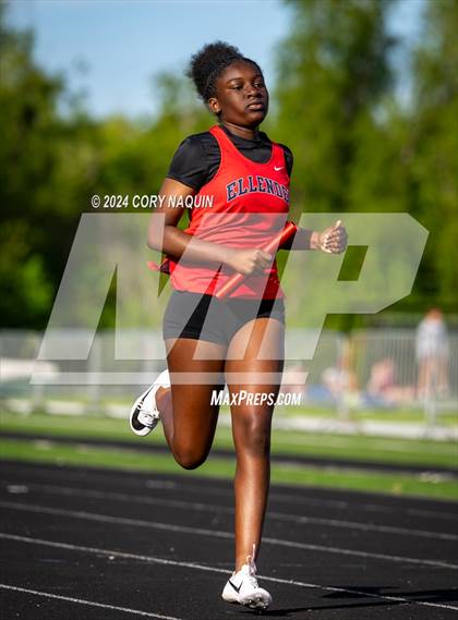 Thumbnail 1 in South Terrebonne (Gator Relays) photogallery.
