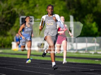 Thumbnail 1 in South Terrebonne (Gator Relays) photogallery.