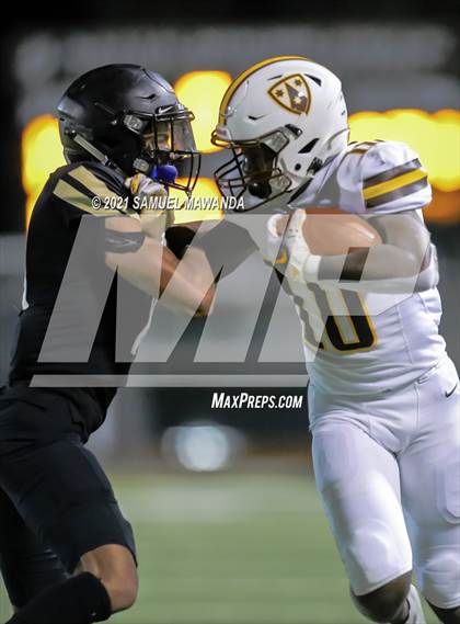Thumbnail 2 in Crespi @  Calabasas photogallery.