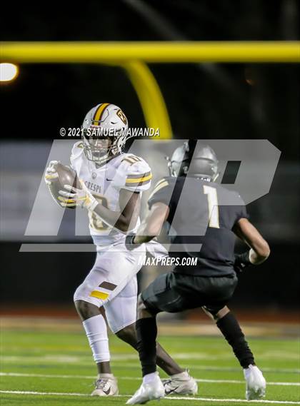 Thumbnail 1 in Crespi @  Calabasas photogallery.