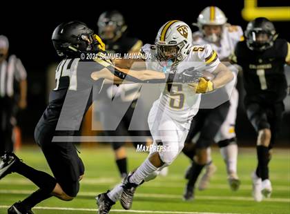 Thumbnail 2 in Crespi @  Calabasas photogallery.