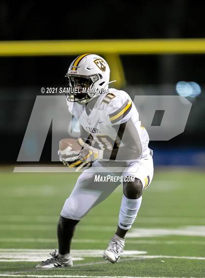 Thumbnail 3 in Crespi @  Calabasas photogallery.