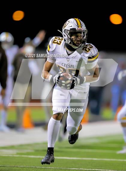 Thumbnail 3 in Crespi @  Calabasas photogallery.