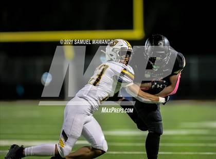 Thumbnail 2 in Crespi @  Calabasas photogallery.