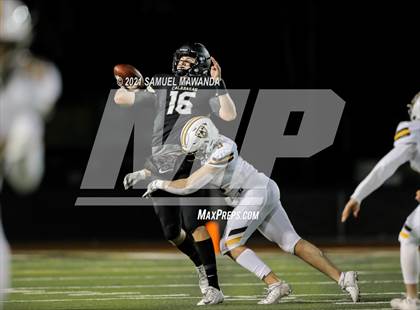 Thumbnail 2 in Crespi @  Calabasas photogallery.