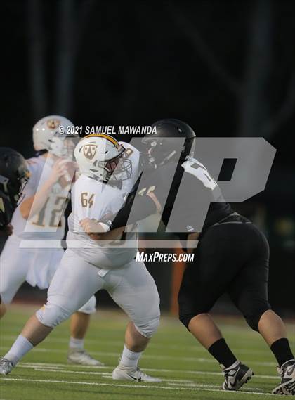 Thumbnail 3 in Crespi @  Calabasas photogallery.