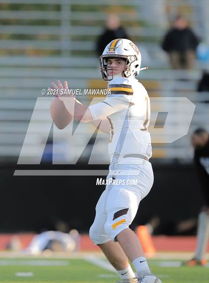 Thumbnail 2 in Crespi @  Calabasas photogallery.