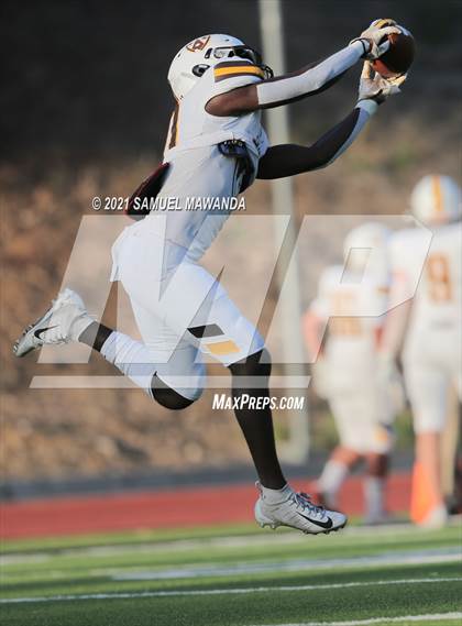 Thumbnail 1 in Crespi @  Calabasas photogallery.