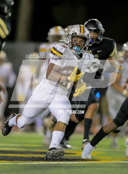 Thumbnail 1 in Crespi @  Calabasas photogallery.