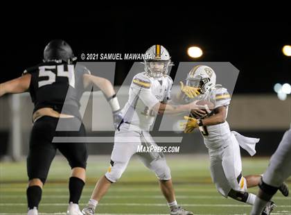 Thumbnail 3 in Crespi @  Calabasas photogallery.
