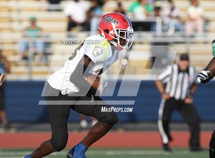 Thumbnail 1 in Titan Threadz PSFCA East/West Large School All-Star Game photogallery.