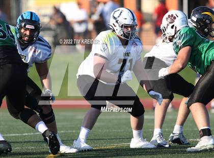 Thumbnail 3 in Titan Threadz PSFCA East/West Large School All-Star Game photogallery.