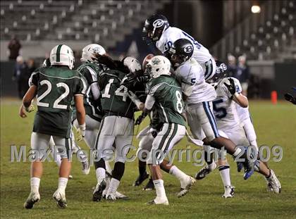 Thumbnail 2 in Bellarmine vs. Oceanside (CIF State D1 Final) photogallery.