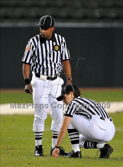 Thumbnail 3 in Bellarmine vs. Oceanside (CIF State D1 Final) photogallery.
