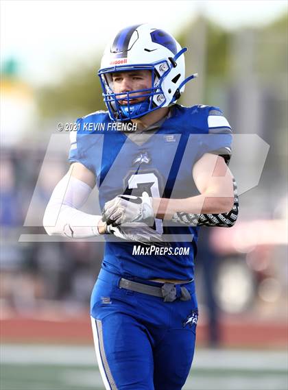 Thumbnail 2 in Valley Christian @ Snowflake (AIA 3A Semifinal) photogallery.