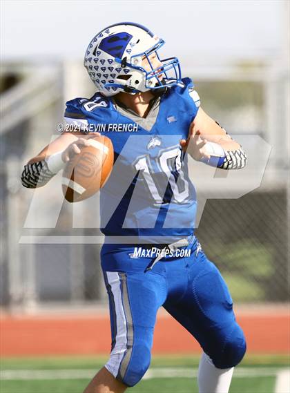 Thumbnail 3 in Valley Christian @ Snowflake (AIA 3A Semifinal) photogallery.