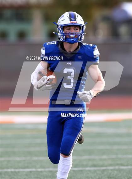 Thumbnail 2 in Valley Christian @ Snowflake (AIA 3A Semifinal) photogallery.