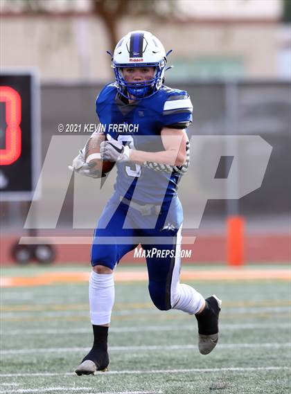Thumbnail 3 in Valley Christian @ Snowflake (AIA 3A Semifinal) photogallery.