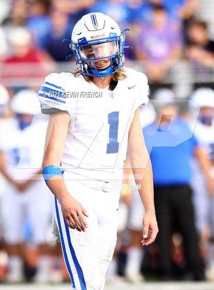 Thumbnail 2 in Valley Christian @ Snowflake (AIA 3A Semifinal) photogallery.