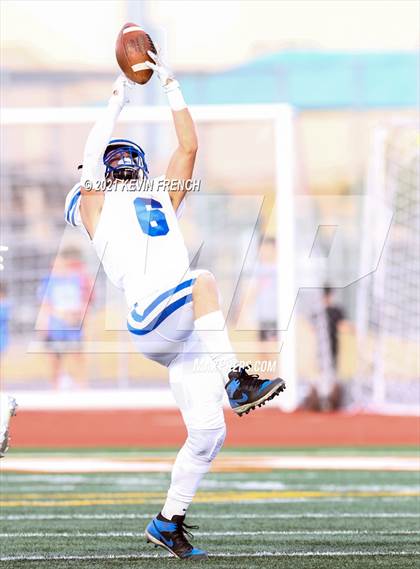 Thumbnail 2 in Valley Christian @ Snowflake (AIA 3A Semifinal) photogallery.