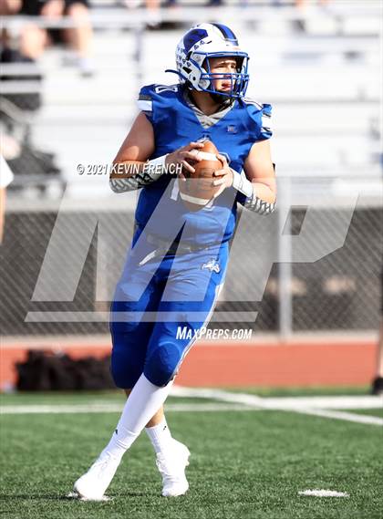 Thumbnail 3 in Valley Christian @ Snowflake (AIA 3A Semifinal) photogallery.
