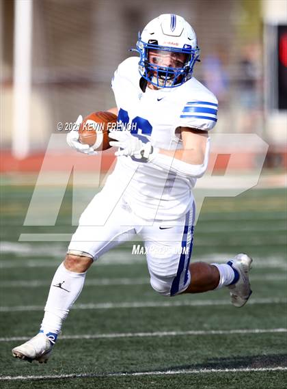 Thumbnail 2 in Valley Christian @ Snowflake (AIA 3A Semifinal) photogallery.