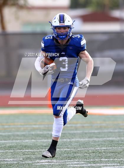 Thumbnail 2 in Valley Christian @ Snowflake (AIA 3A Semifinal) photogallery.