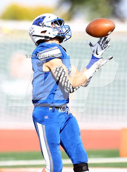 Thumbnail 3 in Valley Christian @ Snowflake (AIA 3A Semifinal) photogallery.