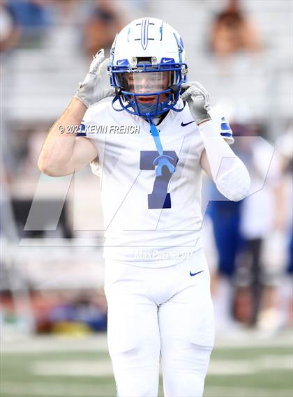 Thumbnail 3 in Valley Christian @ Snowflake (AIA 3A Semifinal) photogallery.