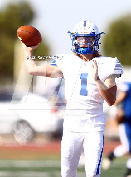 Thumbnail 1 in Valley Christian @ Snowflake (AIA 3A Semifinal) photogallery.