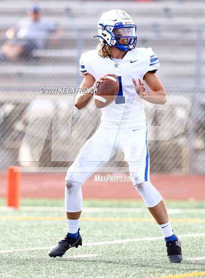 Thumbnail 3 in Valley Christian @ Snowflake (AIA 3A Semifinal) photogallery.