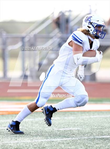 Thumbnail 2 in Valley Christian @ Snowflake (AIA 3A Semifinal) photogallery.