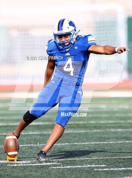 Thumbnail 2 in Valley Christian @ Snowflake (AIA 3A Semifinal) photogallery.