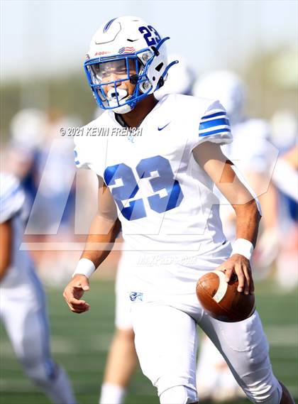 Thumbnail 1 in Valley Christian @ Snowflake (AIA 3A Semifinal) photogallery.