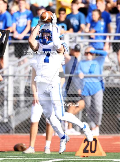 Thumbnail 2 in Valley Christian @ Snowflake (AIA 3A Semifinal) photogallery.