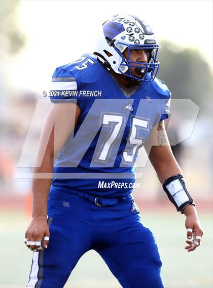 Thumbnail 2 in Valley Christian @ Snowflake (AIA 3A Semifinal) photogallery.