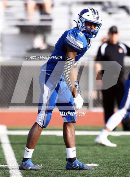 Thumbnail 3 in Valley Christian @ Snowflake (AIA 3A Semifinal) photogallery.